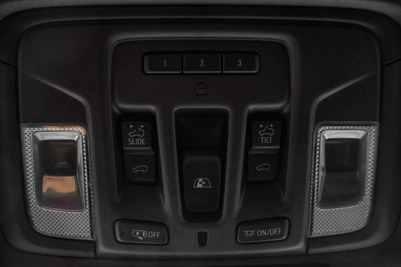 2022 GMC Sierra 1500 4WD Crew Cab 147 AT4 Black Sherwood Park - photo #30