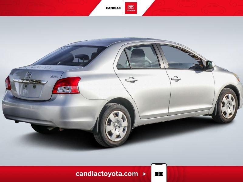 2012 Toyota Yaris Silver Saint-Eustache - photo #8
