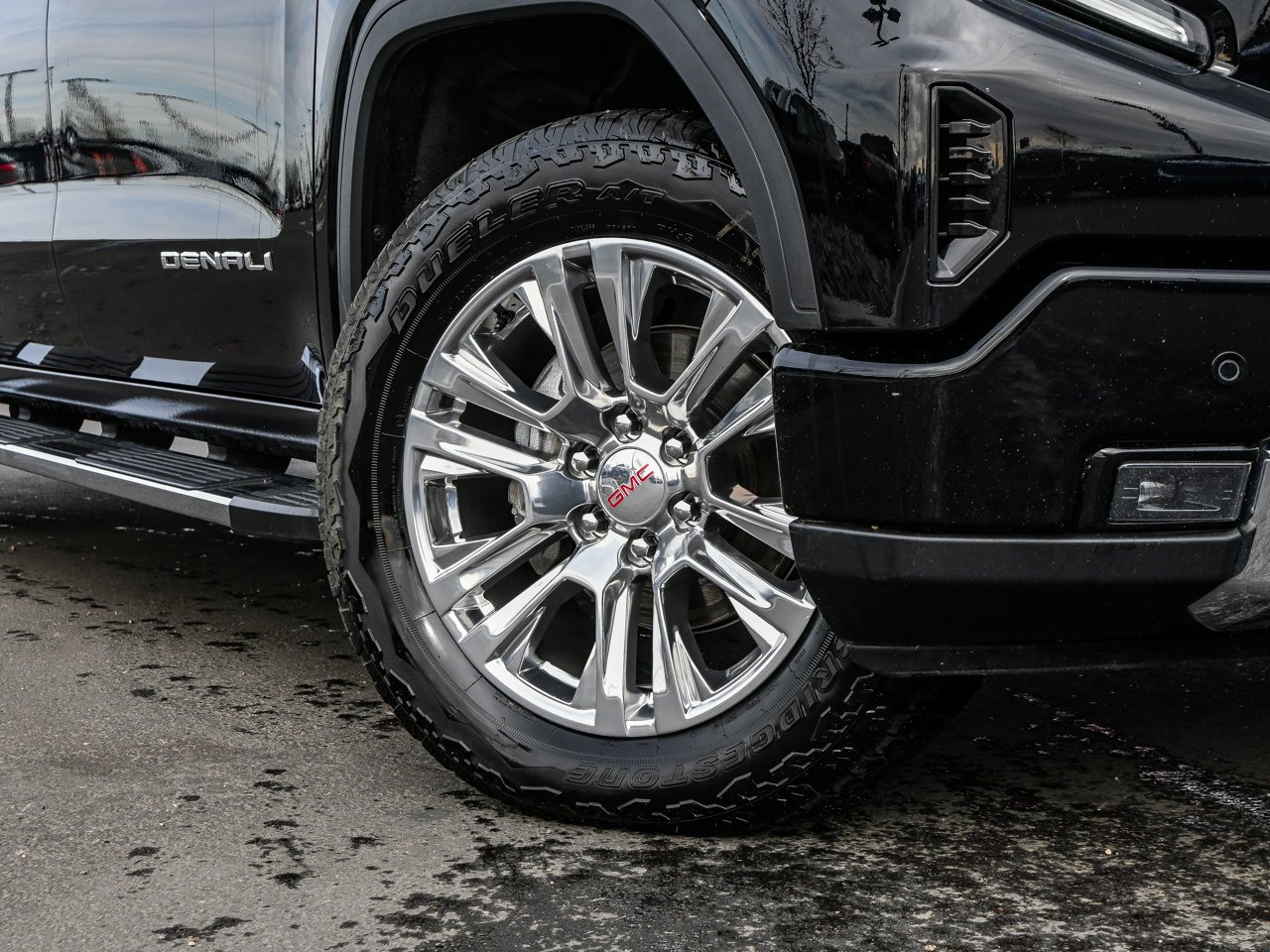 2023 GMC Sierra 1500 4WD Crew Cab 147 Denali Black Sherwood Park - photo #5