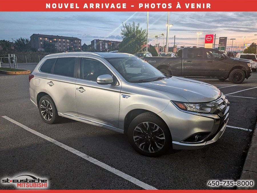 Mitsubishi Outlander PHEV SE PHEV-SIÈGES CHAUFFANTS-CUIR/SUÈDE-35 KM AUTONOMIE ELECTRIQUE 2018 Argent
