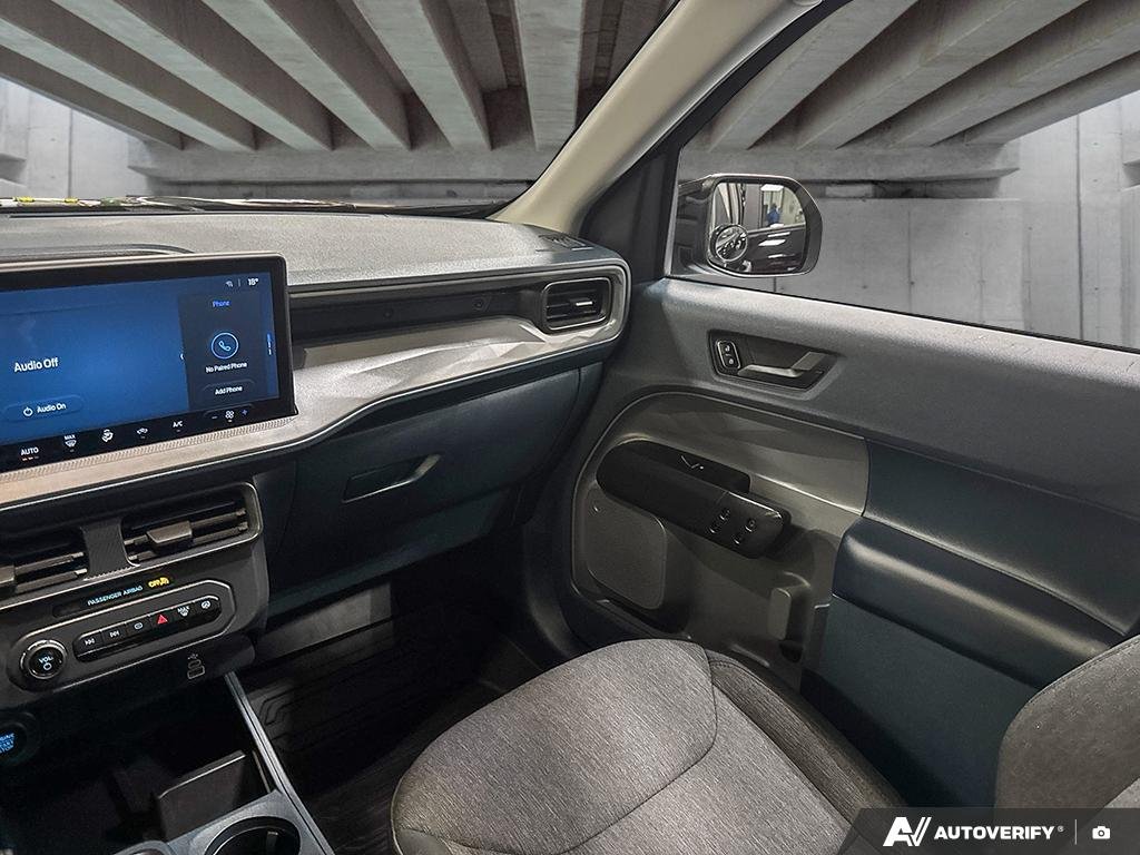 2025 Ford Maverick 2602519B | XLT | W8J Black Edmonton - photo #24