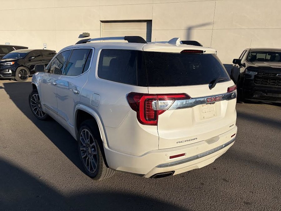 2023 GMC Acadia Denali Ultimate AWD 3.6L | Technology Package White