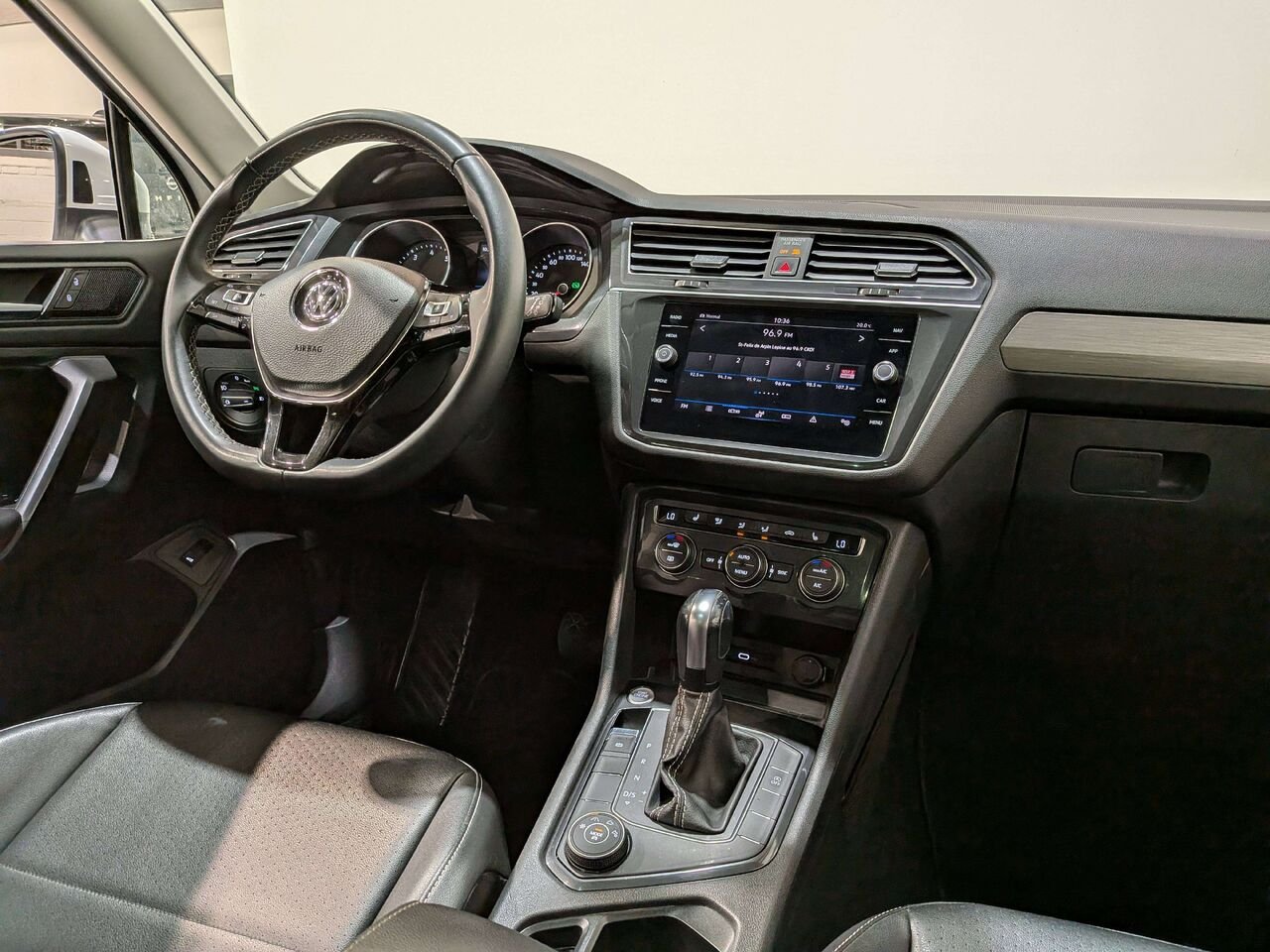 2021 Volkswagen Tiguan Comfortline 4MOTION White Val-David - photo #18