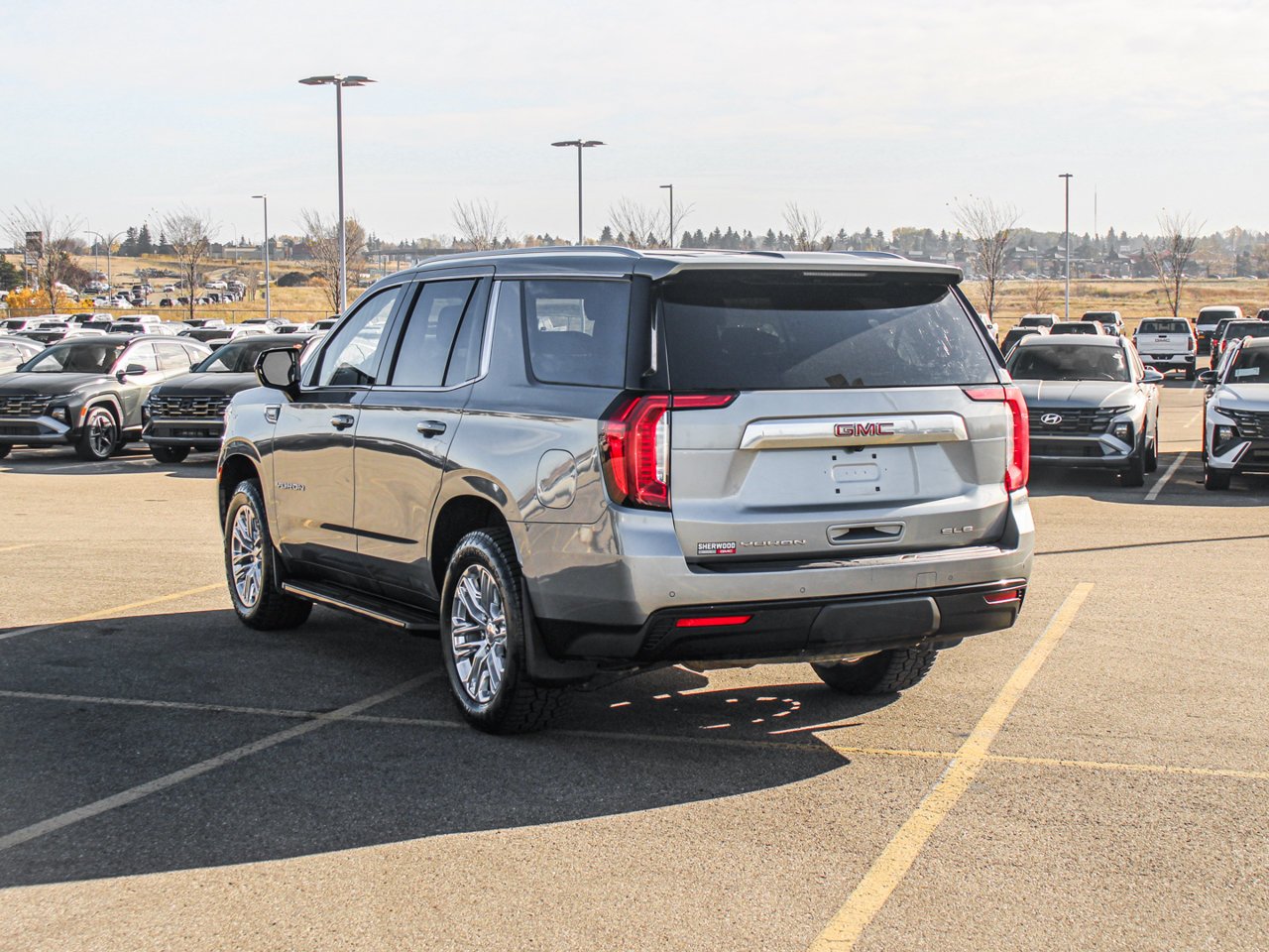 2023 GMC Yukon 4WD 4dr SLE Grey Sherwood Park - photo #5