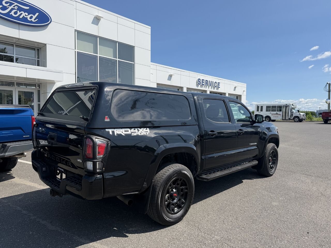 2023 TOYOTA TACOMA Black Montmagny - photo #2