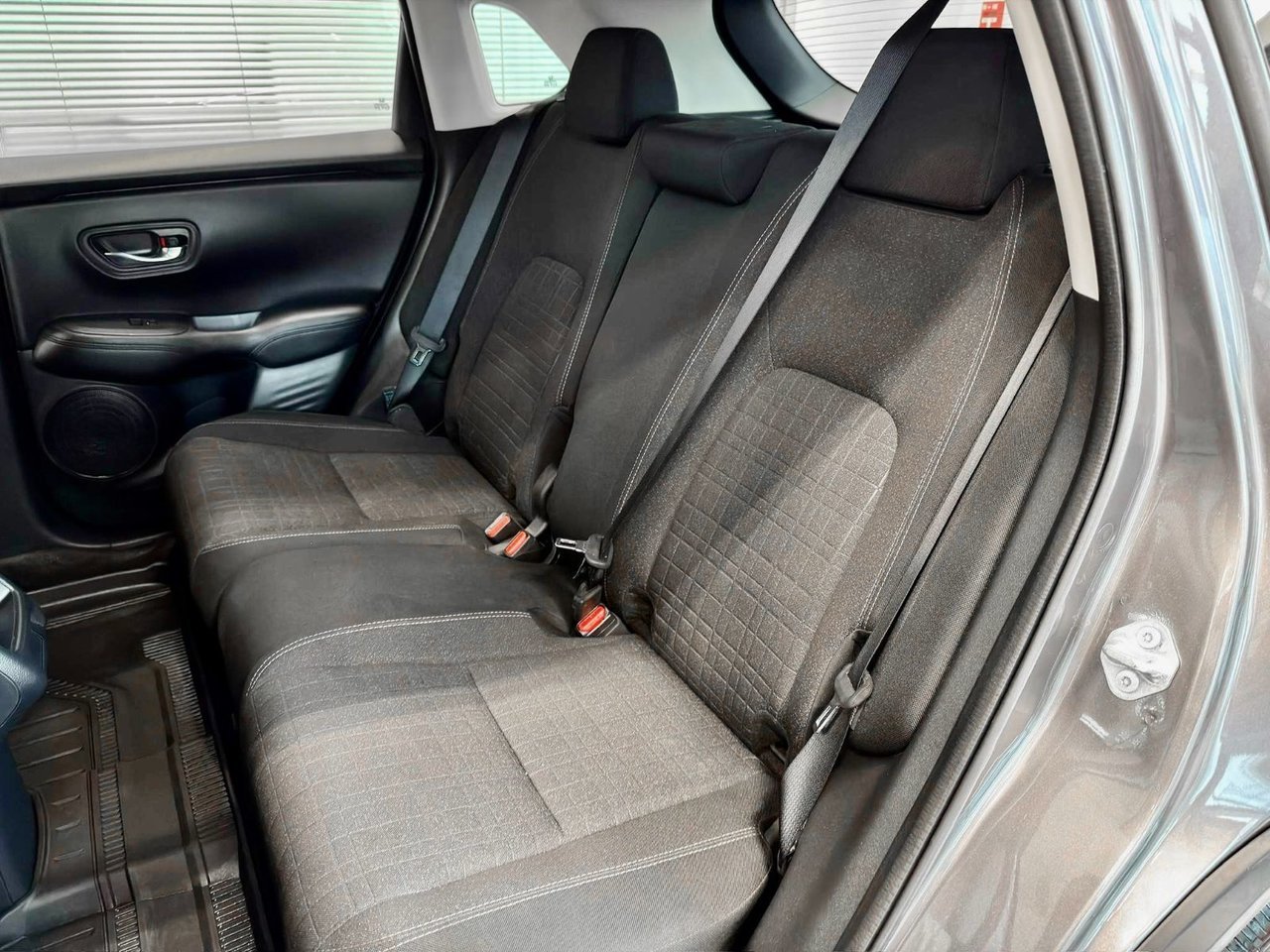 Honda HR-V 2024 Gris Notre-Dame-des-Prairies - photo #15