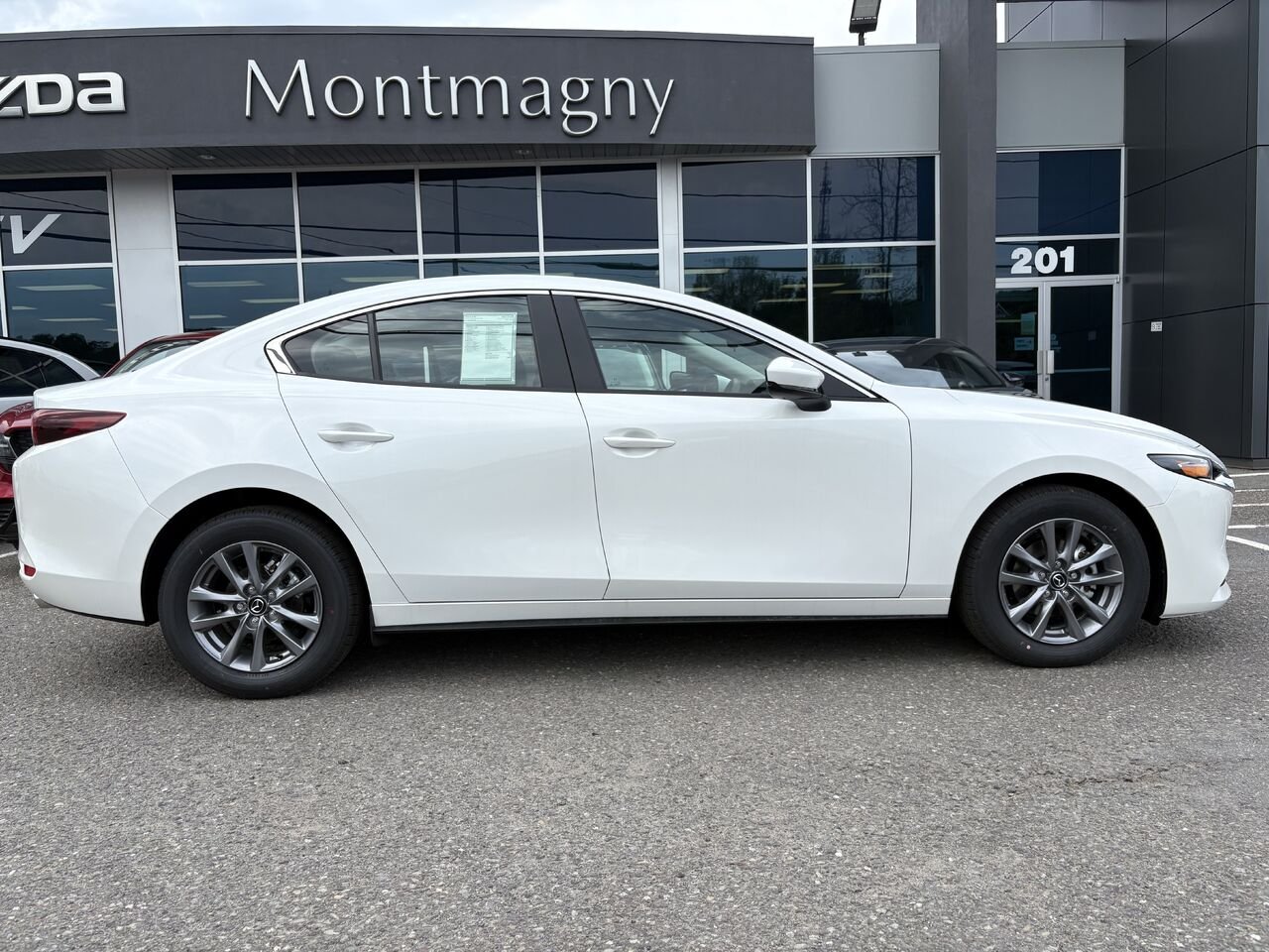 2026 MAZDA Mazda3 GX TA Snowflake White Pearl Montmagny - photo #2