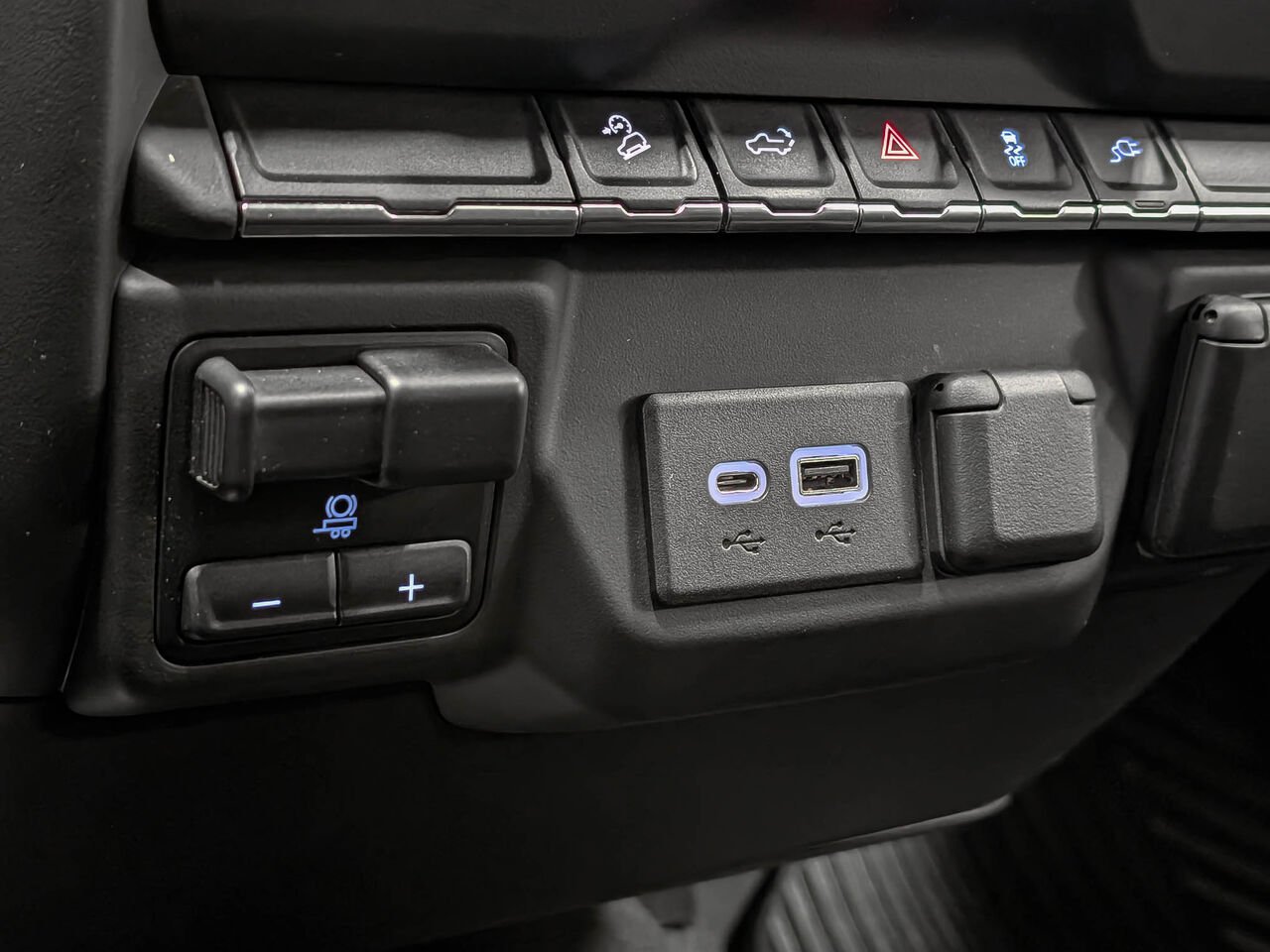 2021 GMC SIERRA 1500 CAISSE STANDARD DE 6 PIEDS 6 X31 4x4 Moteur V8 5.3L 6 Places Other Sherbrooke - photo #16