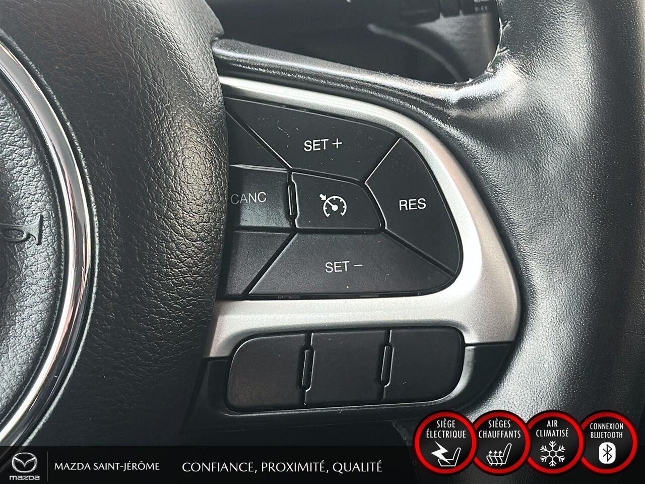 2021 Jeep Compass White Sainte-Agathe-des-Monts - photo #16