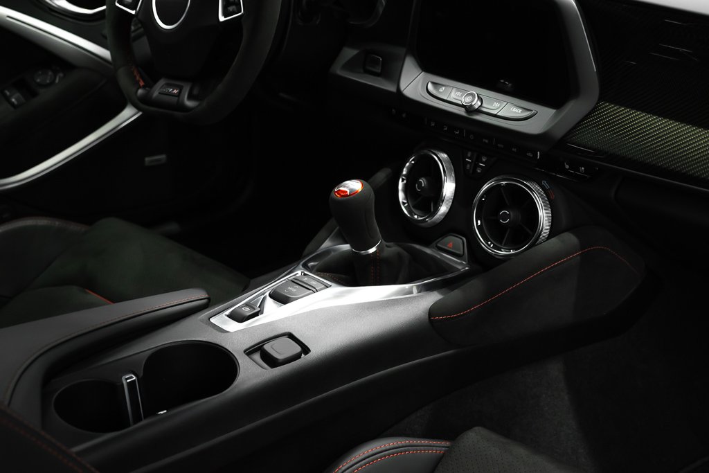 Chevrolet Camaro 2dr Cpe ZL1 | 1LE PACKAGE 2018 Blanc Kirkland - photo #12