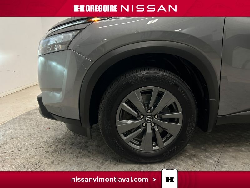 2024 Nissan Pathfinder Grey Laval - photo #11
