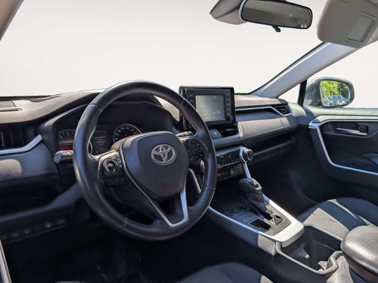 2019 Toyota RAV4 2T3R1RFV3KW012203 Grey Sherbrooke - photo #8