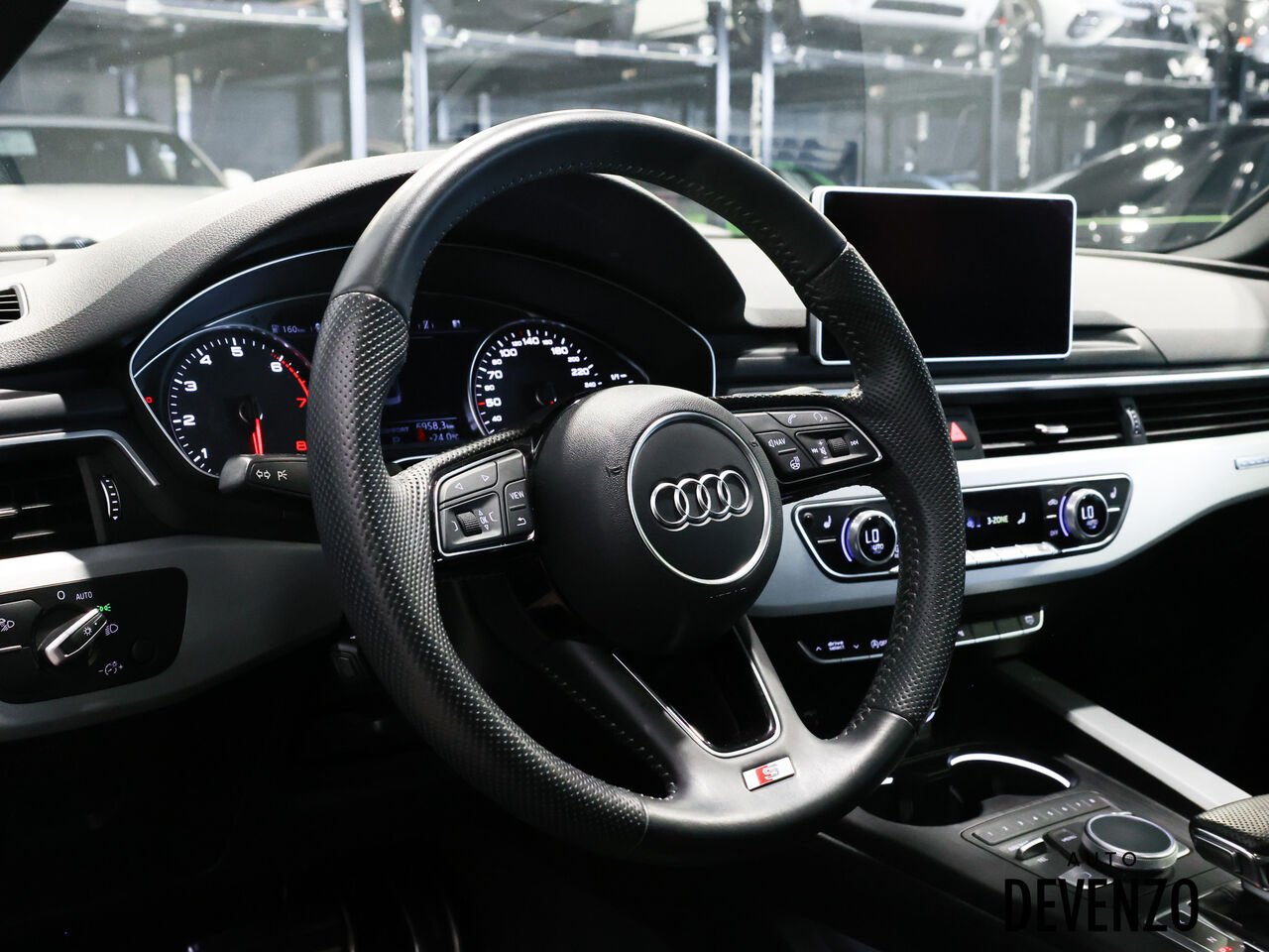 2019 Audi berline A4 Black Saint-Eustache - photo #11