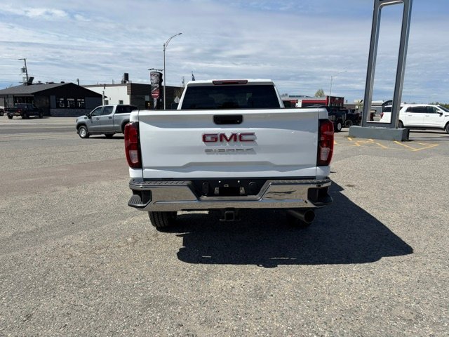 2026 GMC Sierra 2500HD K2500 HD SIERRA CREW CAB PRO L/BOX DURAMAX (1SA) Summit White Chibougamau - photo #2