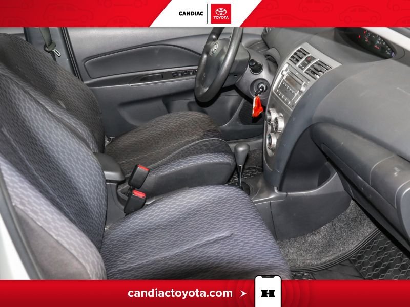 2012 Toyota Yaris Silver Saint-Eustache - photo #19