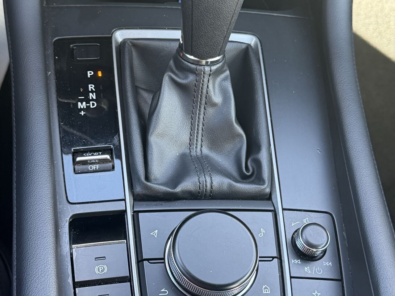 2024 Mazda Mazda3 Sport White Ste-Marie - photo #19