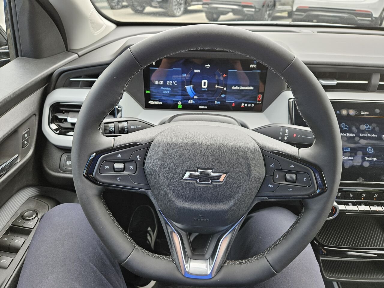 Chevrolet Bolt RS 4 portes TA 2027 Bleu Marina métallisé Thetford Mines - photo #5