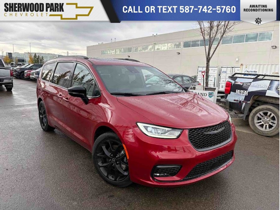 2026 Chrysler Pacifica Limited S Appearance Package 3.6L | Heated Seats Red