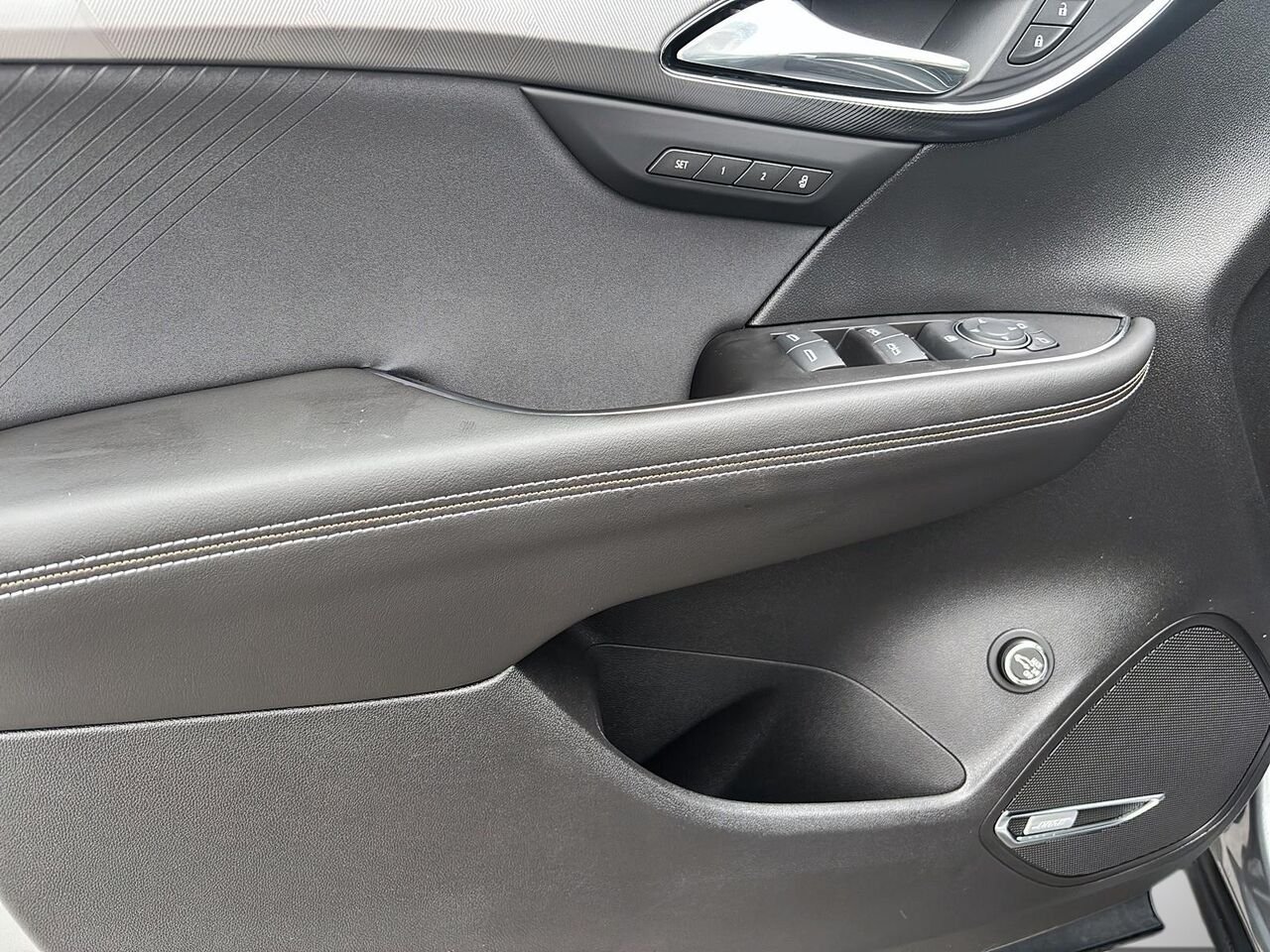 BUICK Envision SPORT TOURING 2026 GRIS PIERRE DE LUNE METALLISE Saint-Hyacinthe - photo #9