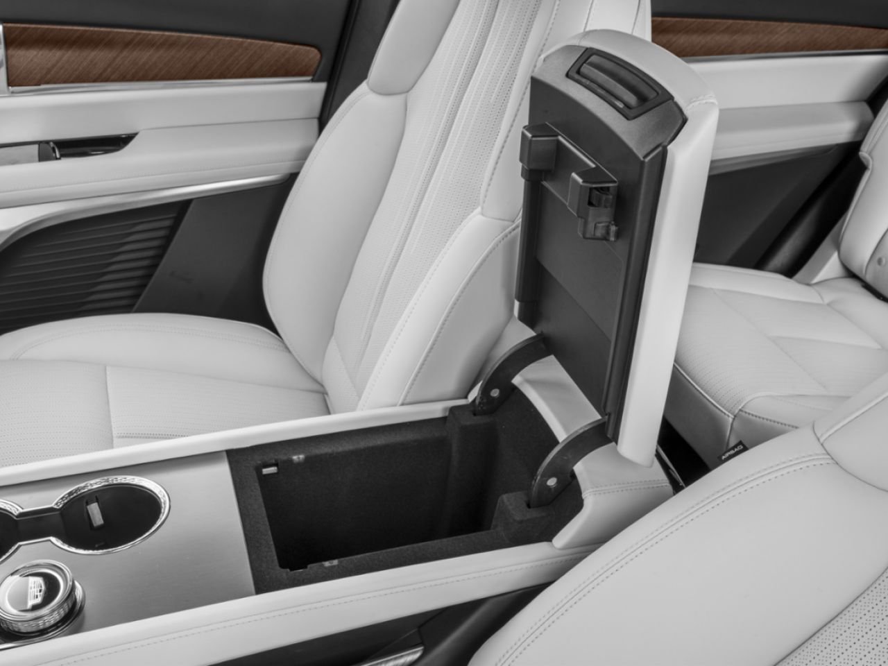 CADILLAC VISTIQ VISTIQ ELECTRIC SPORT AWD (1SF) 2027 Argent silver métallisé Laval - photo #12