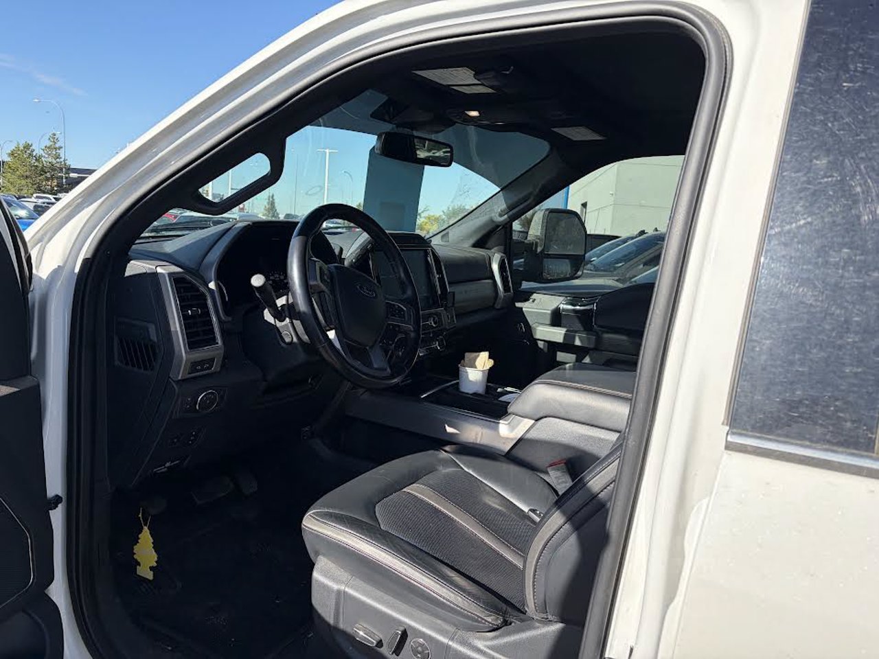 2022 Ford Super Duty F-350 SRW Platinum 4WD Crew Cab 6.75' Box White Sherwood Park - photo #6