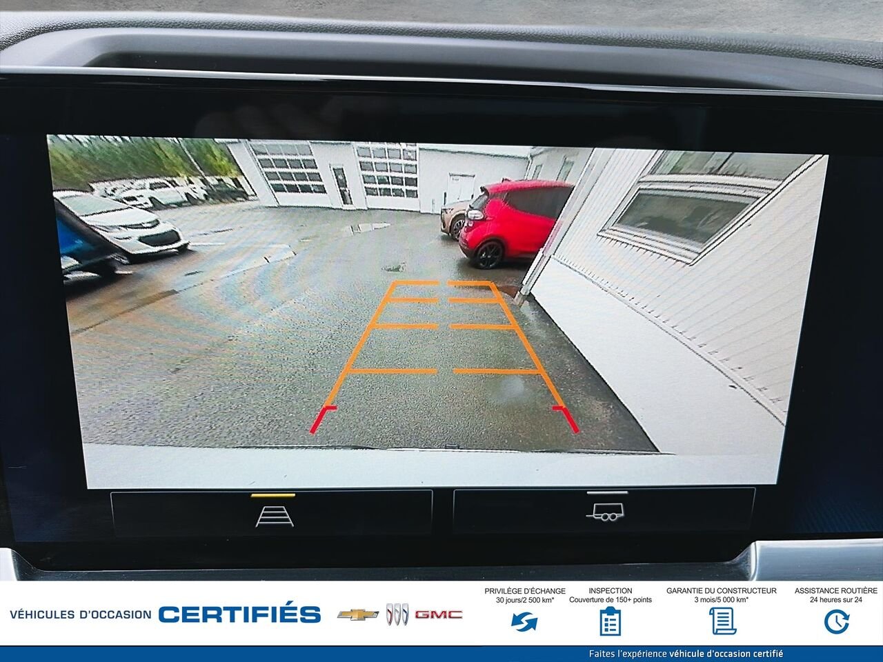 2025 CHEVROLET SILVERADO LT cabine multiplace 4RM 157 po White Montmagny - photo #17