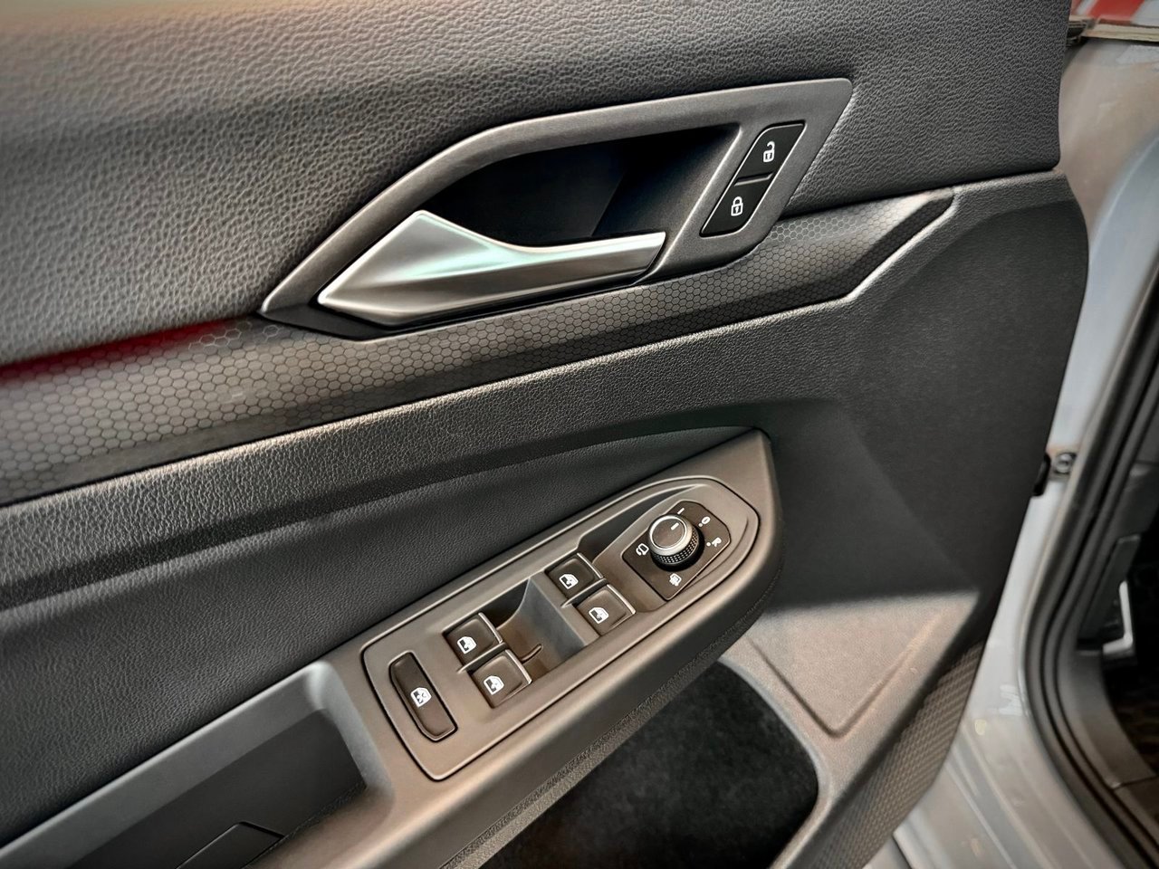 Volkswagen Golf GTI 2024 Gris Notre-Dame-des-Prairies - photo #27