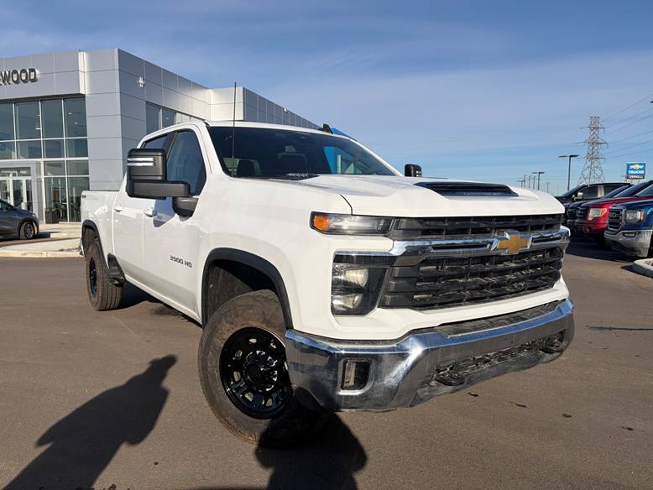 2024 Chevrolet Silverado 3500HD 4WD Crew Cab 159 LT White Sherwood Park - photo #1