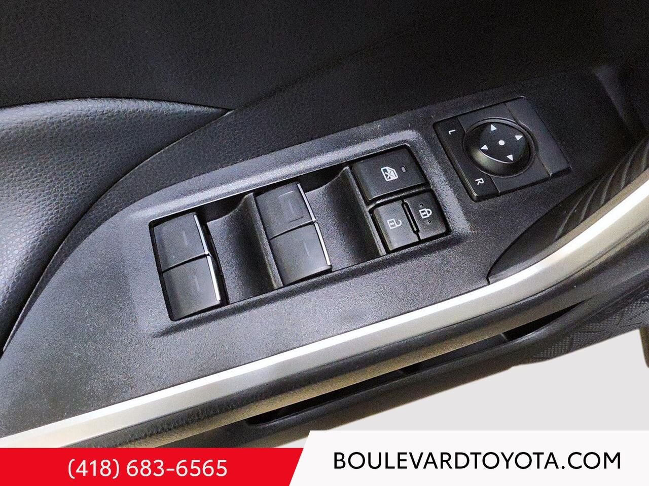 2023 Toyota RAV4 100594A-95 | XLE, AWD Silver Québec - photo #7