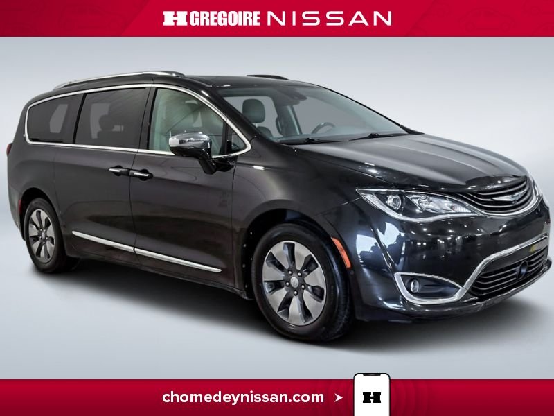 2017 Chrysler Pacifica Black Laval - photo #0