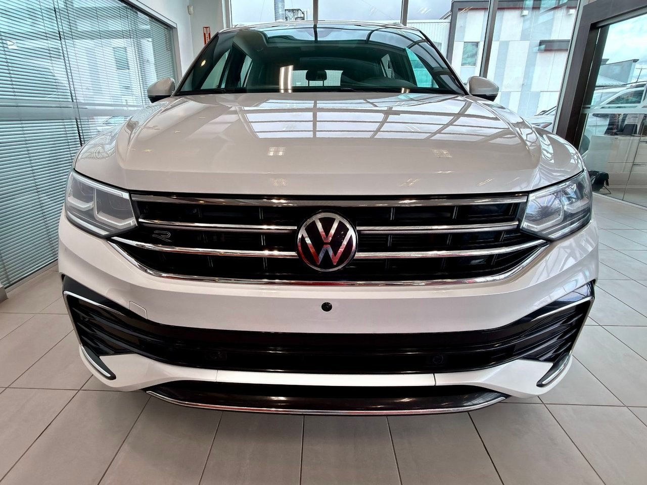 Volkswagen Tiguan 2024 Blanc Notre-Dame-des-Prairies - photo #4