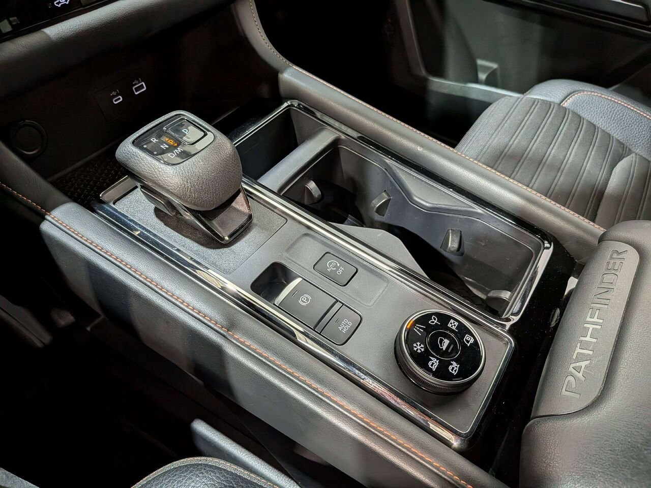 Nissan Pathfinder 2024 Vert Val-David - photo #30