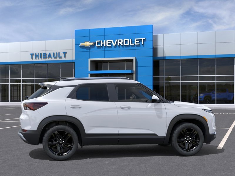CHEVROLET Trailblazer Traction intégrale, 4 portes LT 2026 BLANC SOMMET Sherbrooke - photo #4