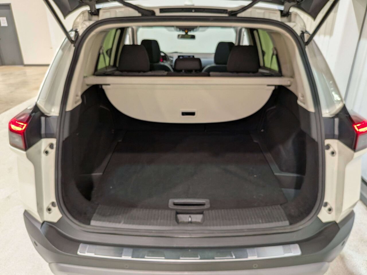 Nissan Rogue 2023 Blanc Val-David - photo #5