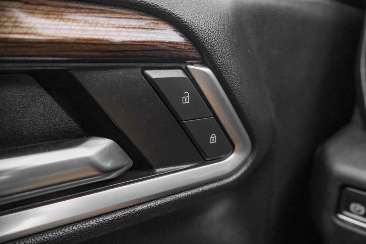 2024 Chevrolet Silverado 1500 4WD Crew Cab 147 RST Red Sherwood Park - photo #16