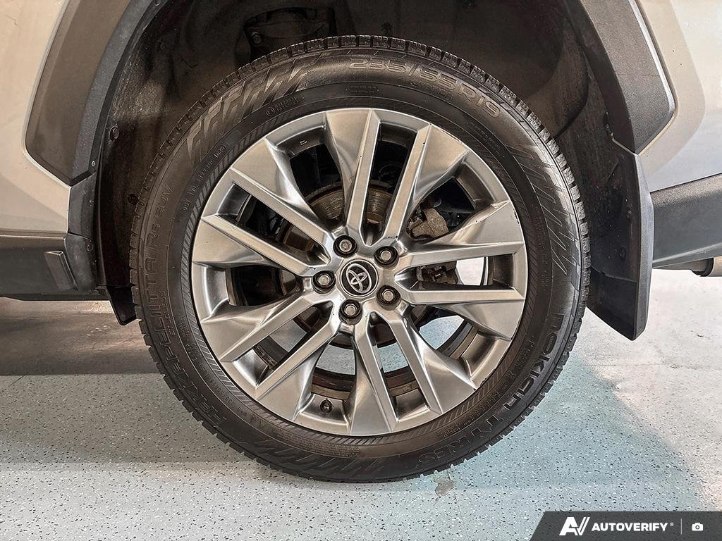 2023 Toyota RAV4 2602495A | XLE Silver Edmonton - photo #6