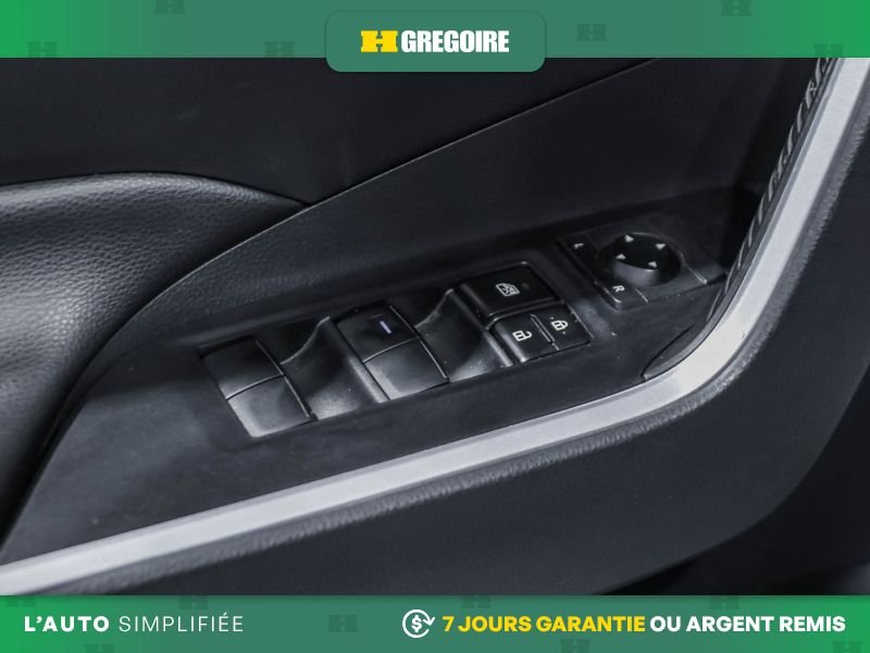 Toyota Rav 4 821966 | LE AWD AUTO AC GR ELEC CAM RECULE BLUETOOTH 2019 Gris Laval - photo #13