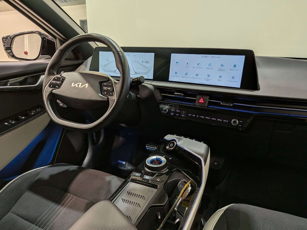 2024 Kia EV6 Land w/GT-Line Pkg 1 AWD White Val-David - photo #19