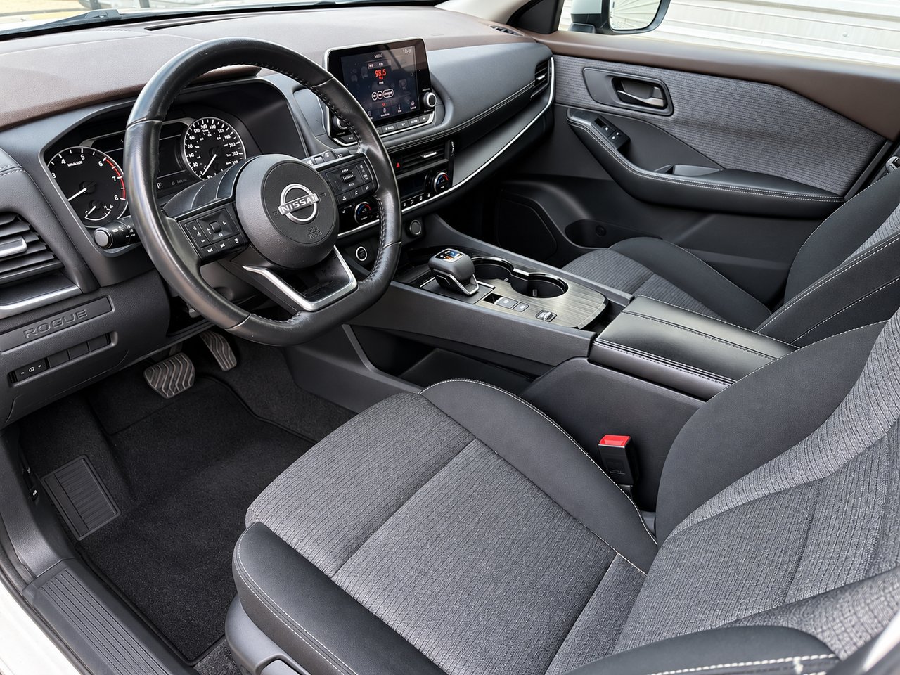 Nissan Rogue JAMAIS ACCIDENTÉ / APPLE CARPLAY ET ANDROID AUTO 2022 Blanc Châteauguay - photo #1