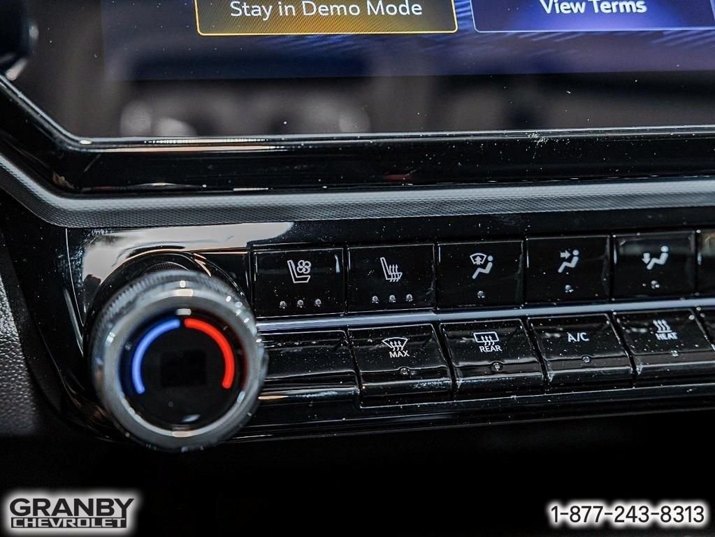Chevrolet Bolt RS 4 portes TA | E27-0134 2027 ORANGE HABANERO Granby - photo #16
