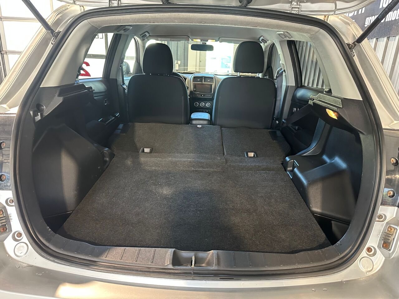 2019 Mitsubishi RVR Silver  - photo #11