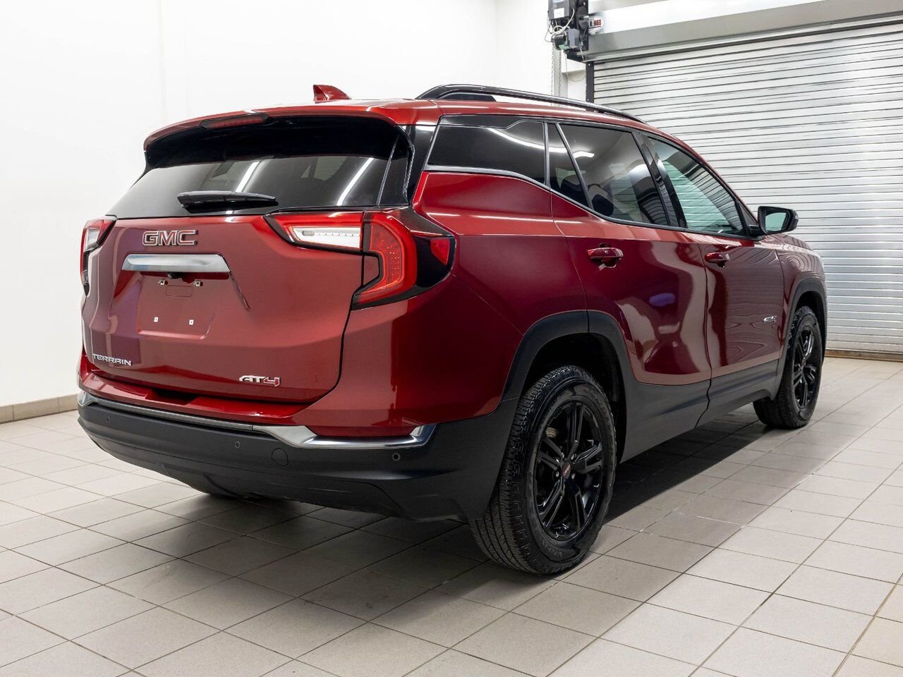 GMC Terrain AT4 AWD *SIÈGES CHAUFF* CUIR HAYON ELECT REG ADAPT 2024 Rouge Saint-Jérôme - photo #7
