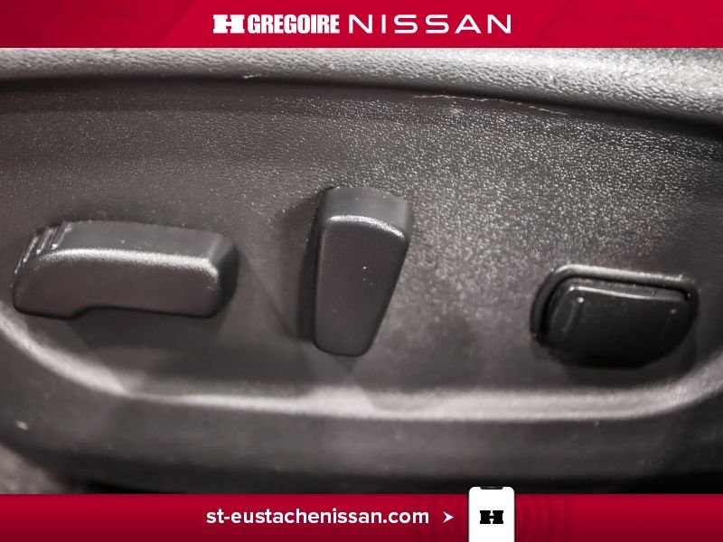 2017 Nissan Rogue Red Laval - photo #25