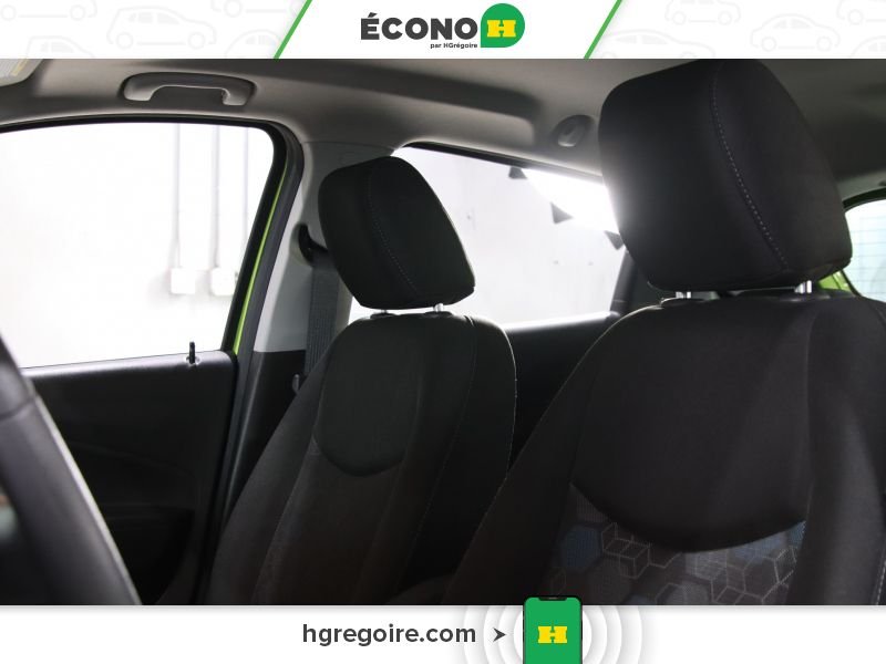 2016 Chevrolet Spark Green Saint-Eustache - photo #8
