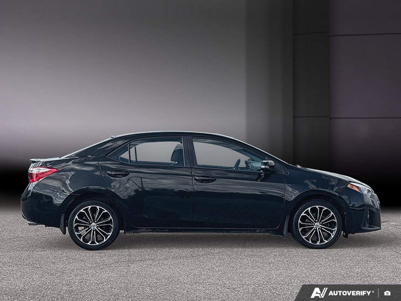 Toyota Corolla 2T1BURHE2EC200716 2014 Noir Mirabel - photo #5