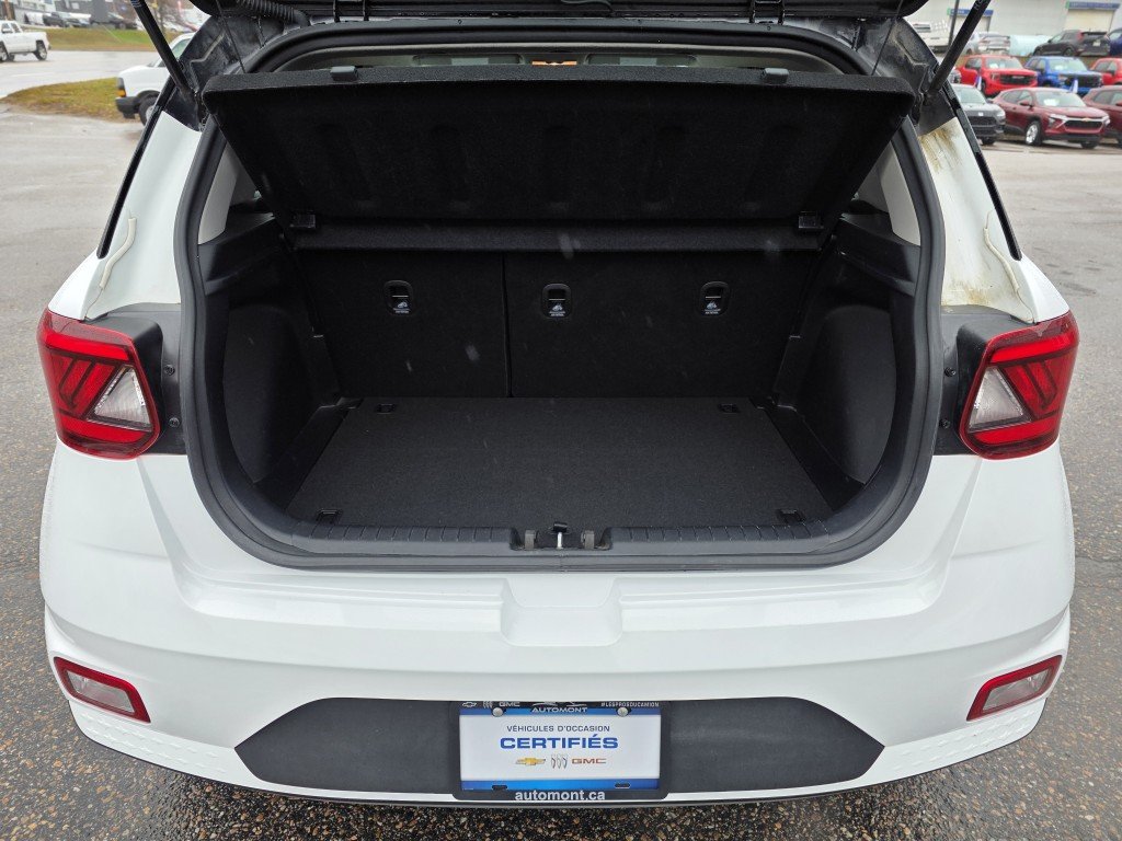 Hyundai Venue Preferred 2024 Blanc Mont-Laurier - photo #35