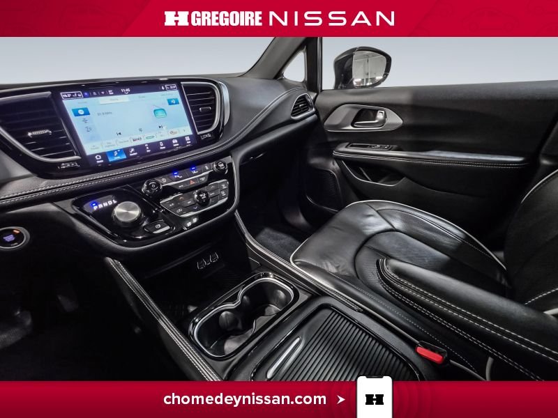 2025 Chrysler Pacifica Grey Saint-Eustache - photo #25
