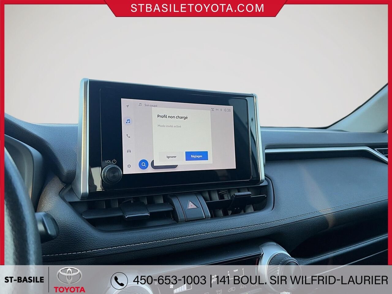 2023 TOYOTA RAV4 Silver Sky Metallic Saint-Basile-le-Grand - photo #17