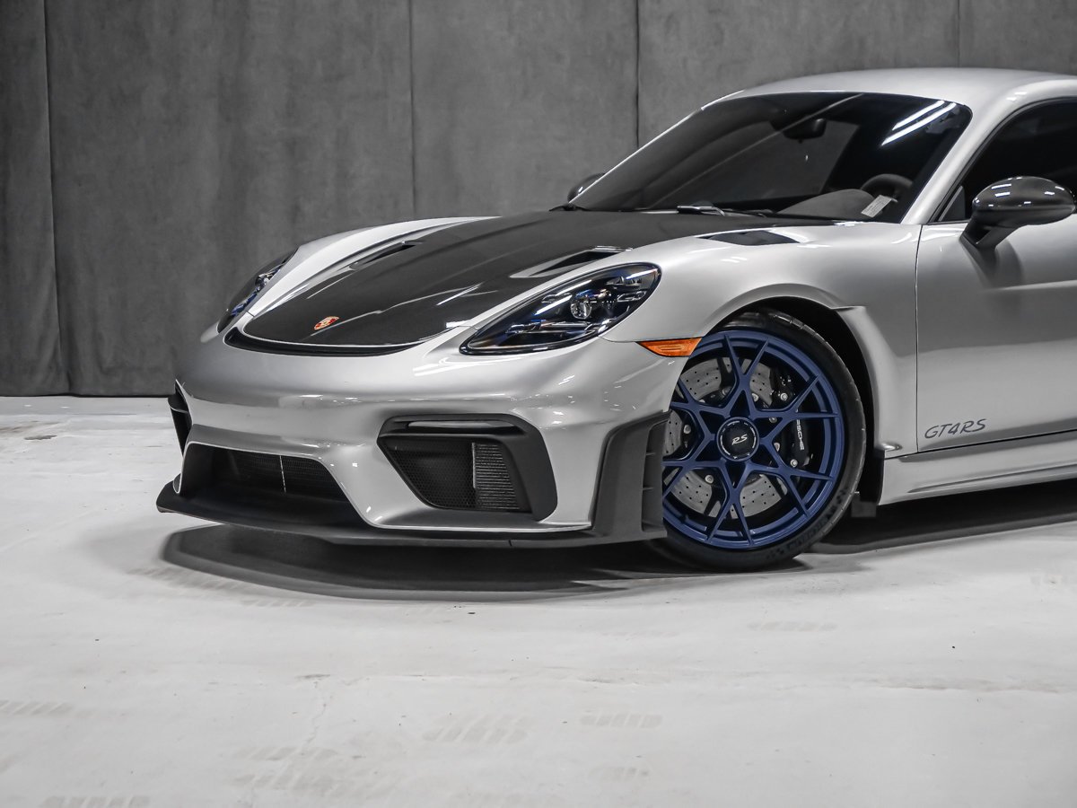 Porsche 718 Cayman GT4 RS PDK CARBONE JANTES BLEUES SPORT CHRONO 2025 Argent Montréal - photo #5