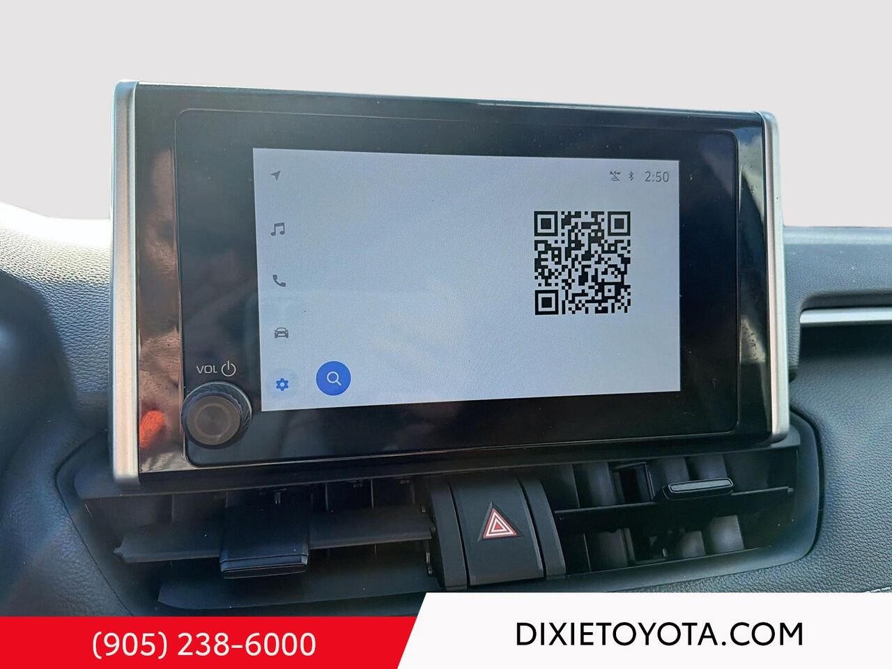 2025 Toyota RAV4 HYBRID LE AWD / HEATED SEATS / TOYOTA SAFETY SENSE / CARPLAY AND ANDROID AUTO Grey Mississauga - photo #12